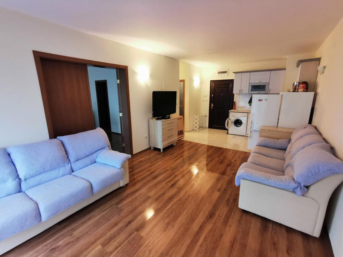 Appartement In Semiramida Gardens 阳光海滩 外观 照片