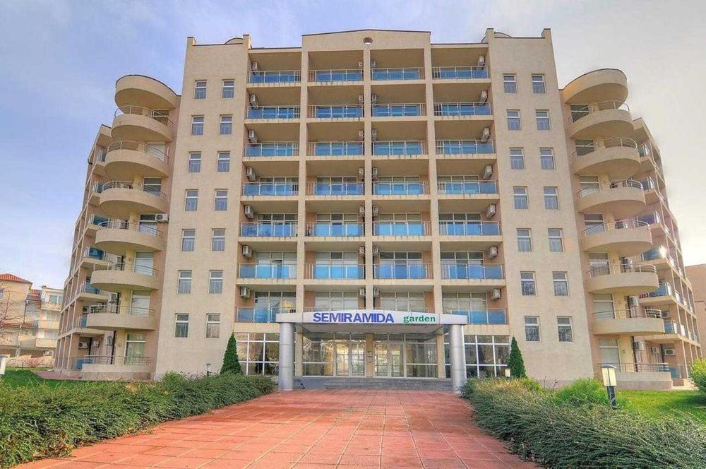 Appartement In Semiramida Gardens 阳光海滩 外观 照片